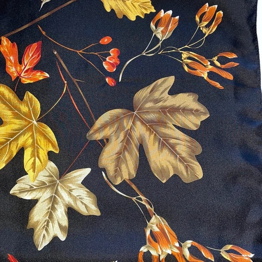 Brooks Brothers 💯% Silk Scarf